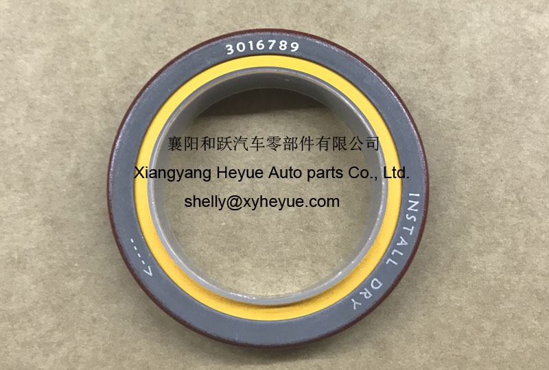 3016789 油封OIL SEAL